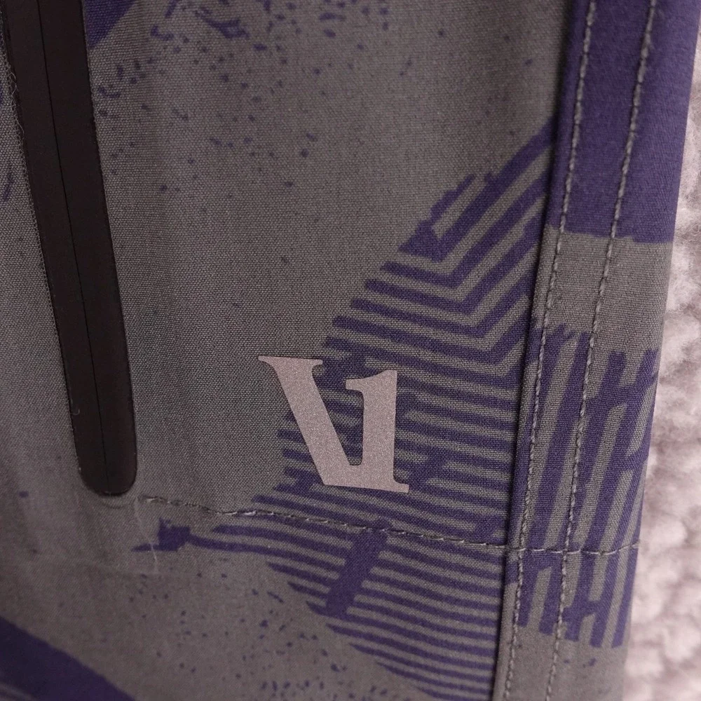 Vuori Mens 33 Cruise Boardshorts Grey Leaf Print Recycled Coconut V383